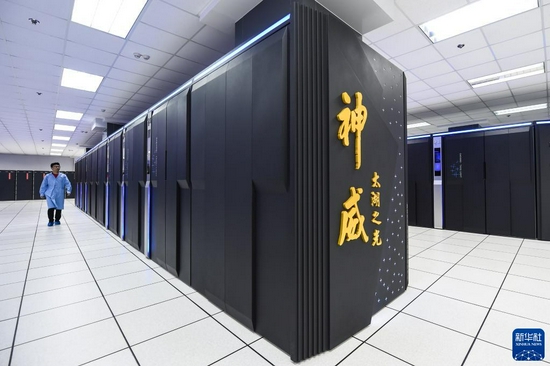 这是安装在国家超级计算无锡中心的“神威·太湖之光”超级计算机（2018年10月16日摄）。新华社记者 李博 摄