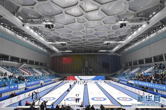 “冰立方”。新华社记者 鞠焕宗 摄