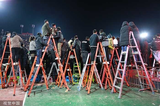 “村BA“决赛现。壑谖幢热幌郎咸葑樱煌计丛：视觉中国