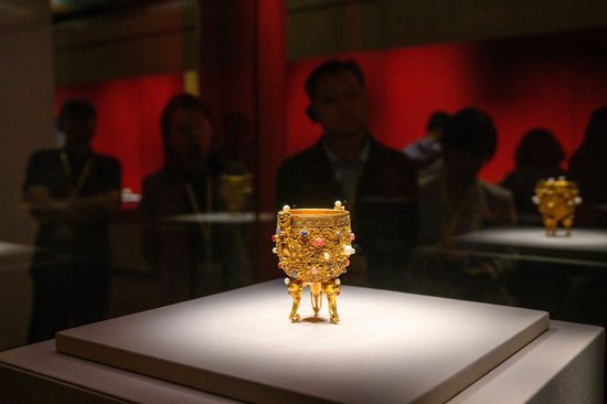 新闻多一点｜故宫博物院百年守护展：一脉文渊，守望相传