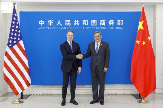 王文涛部长会见美国驻华大使庞德伟