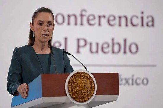 墨西哥一毒枭在抓捕行动中身亡，多州出现道路封锁和车辆遭焚等暴力行为，总统呼吁民众冷静 驻墨西哥使领馆提醒中国公民关注当地治安形势