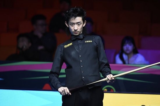 连赢4局逆转！吴宜泽5-3常冰玉，晋级斯诺克玉山世界公开赛32强