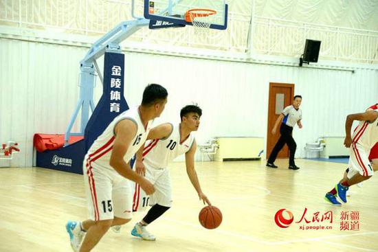 第四届“京和杯”农牧民篮球冠军队赢得一致好评