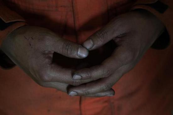 9人消防班凉山救火后剩4人 战友:不想他们成英雄