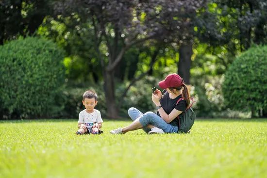 被观看的未成年网红：“小网红”是不是个好词