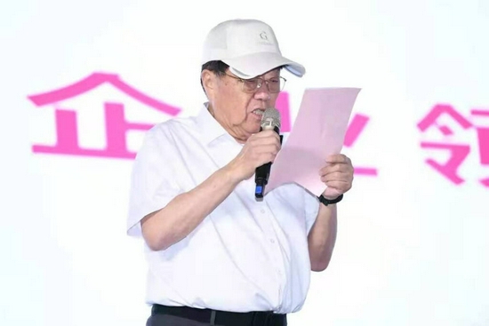 扬子江药业董事长徐镜人于伊犁离世扬子江药业营收超800亿领跑中国