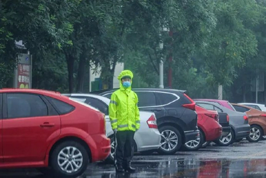 天津雨还没完 台风正在逼近 这些景区关闭 列车停运 新浪新闻