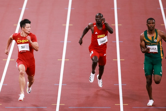 东京奥运会田径男子100米预赛，中国选手苏炳添出战。图据视觉中国