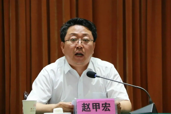 男,汉族,1970年3月生,中央党校研究生,中共党员,现任陇县县委副书记