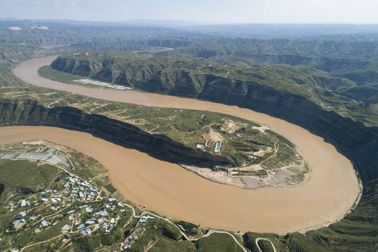 陕西延川县黄河盘龙湾景色（2020年9月10日摄，无人机照片）。新华社记者 邵瑞 摄