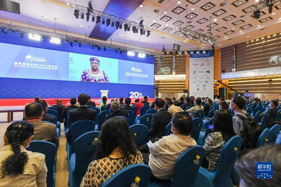 4月20日，博鳌亚洲论坛2021年年会开幕式在海南博鳌举行。新华社记者 周佳谊 摄