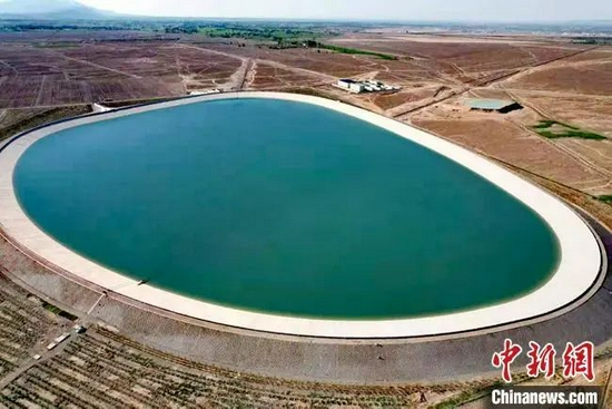 资料图：甘肃张掖市甘州区城区备用水源地。陈娴 摄