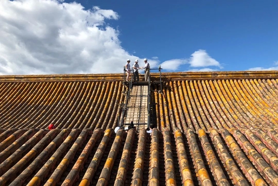 2018年9月3日，养心殿，存放在正脊的宝匣被取下。当日，养心殿正式进入古建筑研究性保护修缮工作的实施阶段。