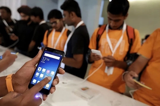 荣耀撤出印度市场，中资手机产业在印出路何在？