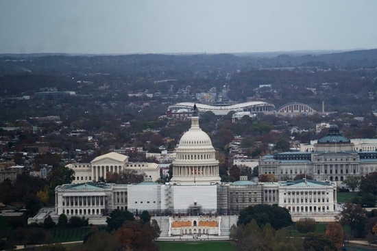 这是11月10日在美国首都华盛顿拍摄的国会大厦.(新华社记者刘杰摄)