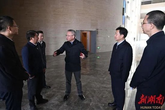 白沙镇：假期首日文旅火热 藿溪泛舟古韵留香