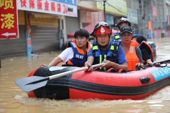 贵州榕江居民讲述汛情经历:救援队敲锣催撤离,经历被困后第二次洪峰已有心理准备