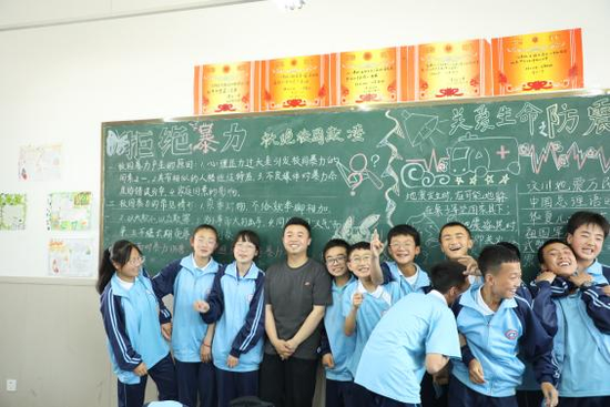 在广阔天地间淬炼“硬核”青春