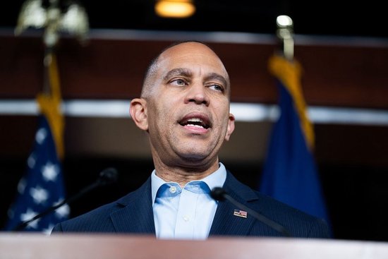 美国联邦政府关门已“满月”，为什么两党还不急