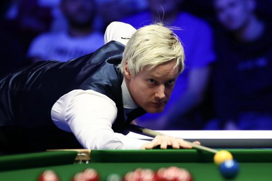 遭6连鞭！吴宜泽1-6不敌尼尔·罗伯逊，止步斯诺克英锦赛16强