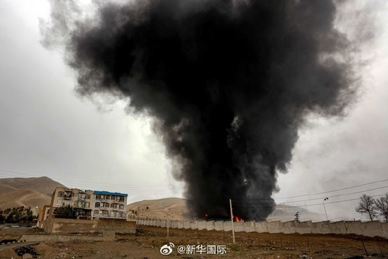 伊朗石油“命根子”哈尔克岛遭美军空袭，传出超15次爆炸声，伊朗：一旦能源设施遇袭，美国及其盟友在中东地区所有油气基础设施都将被焚毁