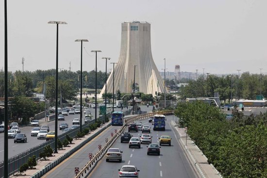 针对美可能发动地面战 伊朗武装部队：“将斩断侵略者的腿”