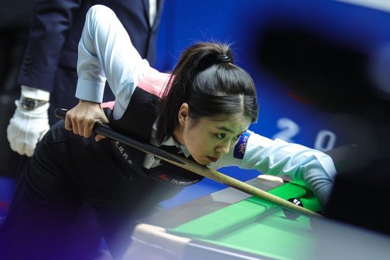 加油！斯诺克世锦赛资格赛第二轮首阶段：白雨露2-7落后霍尔特