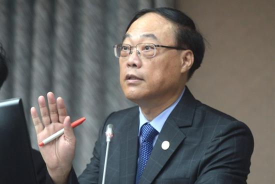 1545819879484988.jpg 台“不益看光局局长”(图源:台媒)