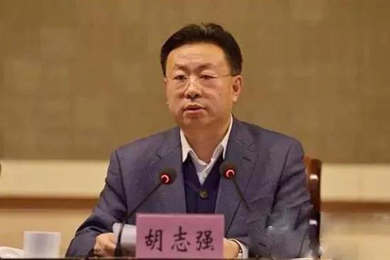 胡志强是山西省委原书记胡富国之子.