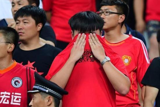 辽足近年来一直深陷欠薪传闻。