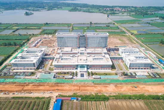 2021年7月21日，“平战结合”同济航天城医院建成。新华社记者肖艺九摄