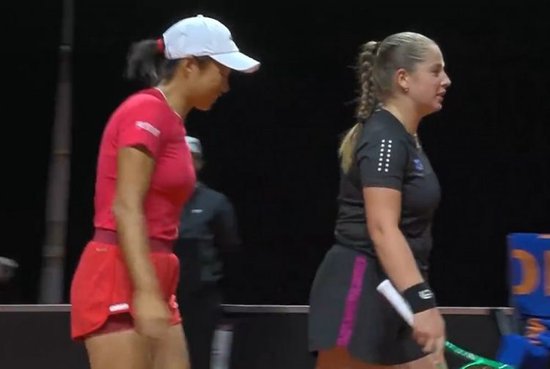 张帅/奥斯塔彭科2-0击败对手，晋级WTA500斯图加特站女双八强
