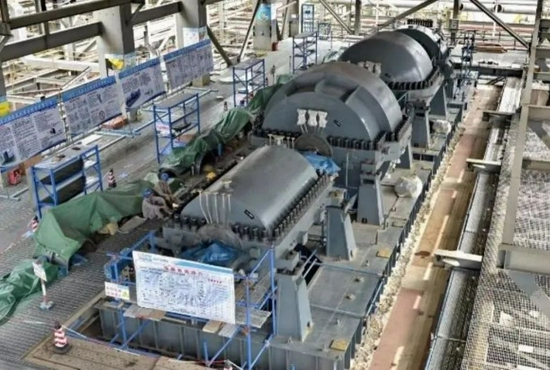 沈鼓为广东惠州提供的国产首台套“120万吨/年乙烯装置用压缩机组”。