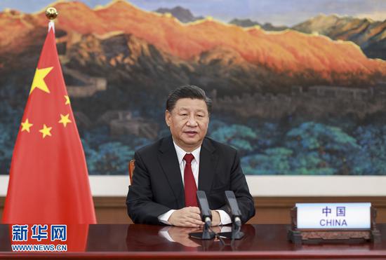 11月12日,国家主席习近平在第三届巴黎和平论坛发表题为《共抗疫情,共促复苏,共谋和平》的视频致辞。新华社记者 李学仁 摄