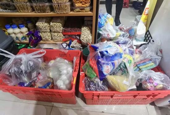 社区团购曝品控隐忧:599元买阿玛尼手表,难验