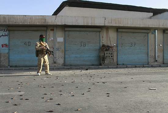 当地时间2021年8月3日，阿富汗赫拉特省，街头的阿富汗政府军。人民视觉 资料图