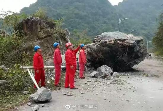 广西百色5.2级地震致1死5伤 已启动Ⅳ级地震响应