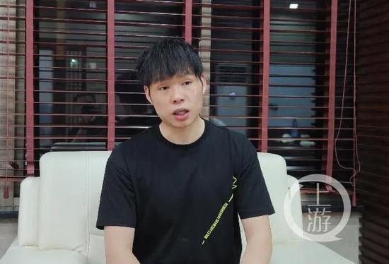 6月11日,李威威在湖北荆门批准上游音信记者采访。/记者 沈度