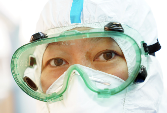 北京日报揭秘“病毒猎手”：面临气溶胶传染风险，做梦都在数数