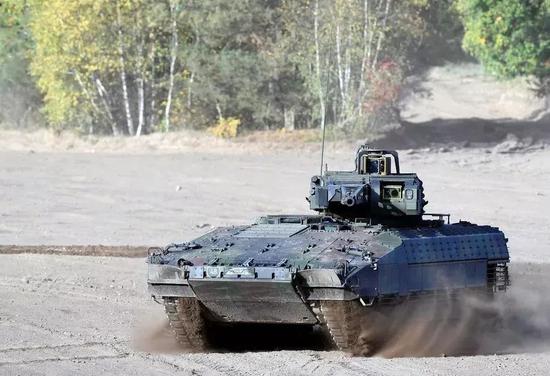 外表精致的“美洲豹”装甲车