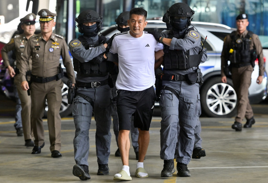 2.7万亿资金，33万名赌客，他的贪婪到头了