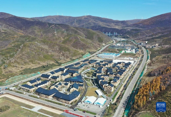 这是10月18日拍摄的张家口赛区冬奥村（无人机照片）。新华社记者 杨世尧 摄