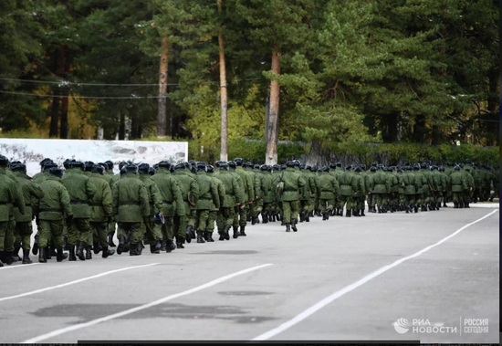   Newly mobilized Russian soldiers