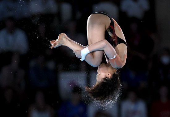 全运会跳水女子双人10米台：陈芋汐/掌敏洁夺金 全红婵/王伟莹第5