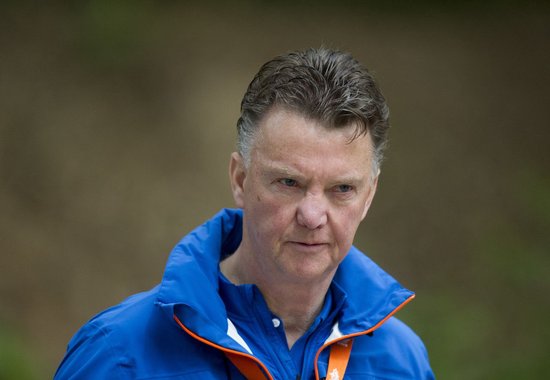 德天空：法兰克福有意邀请老帅范加尔执教，总监克罗舍很欣赏他