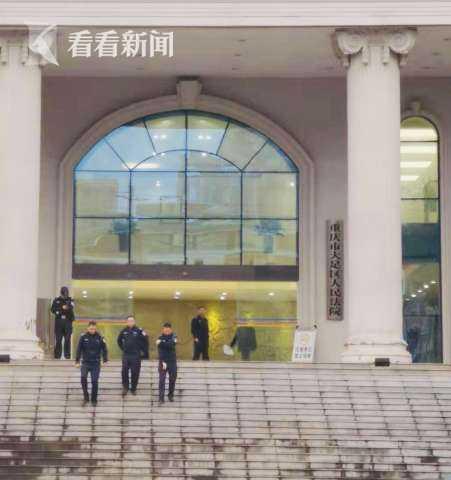 黑老大当庭指认检察官续:黑老大妻子曝光万瑞忠