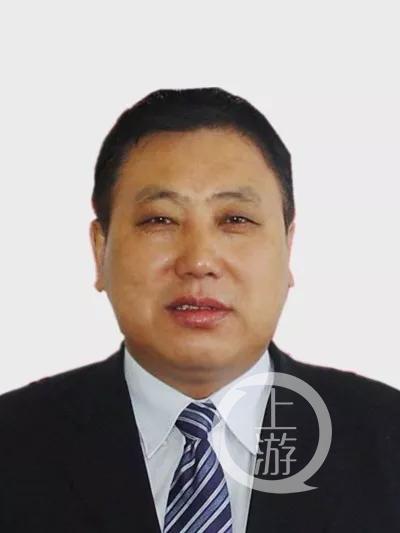 哈爾濱呼蘭區12名官員被查 涉國土住建等多個(gè)部門(mén)
