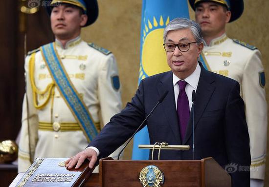  △3月20日，新任总统托卡耶夫宣誓就职。