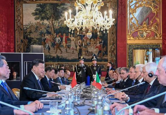  3月22日，国家主席习近平在罗马同意大利总统马塔雷拉举行会谈。（新华社记者谢环驰摄）